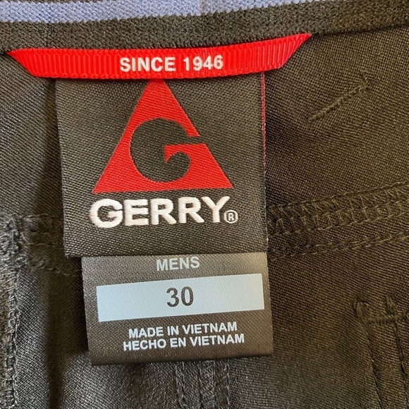Gerry Men's Venture Short, Black, Waist 30, Built-in Belt, Zippered Pockets, NWT - Picture 6 of 13
